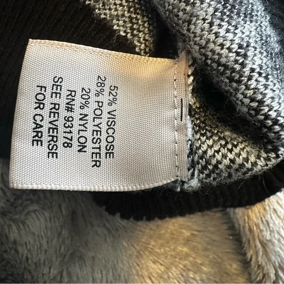 Philosophy Monochrome Houndstooth Knit Top - Picture 4 of 8